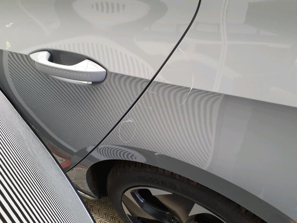 54699000-25.jpg