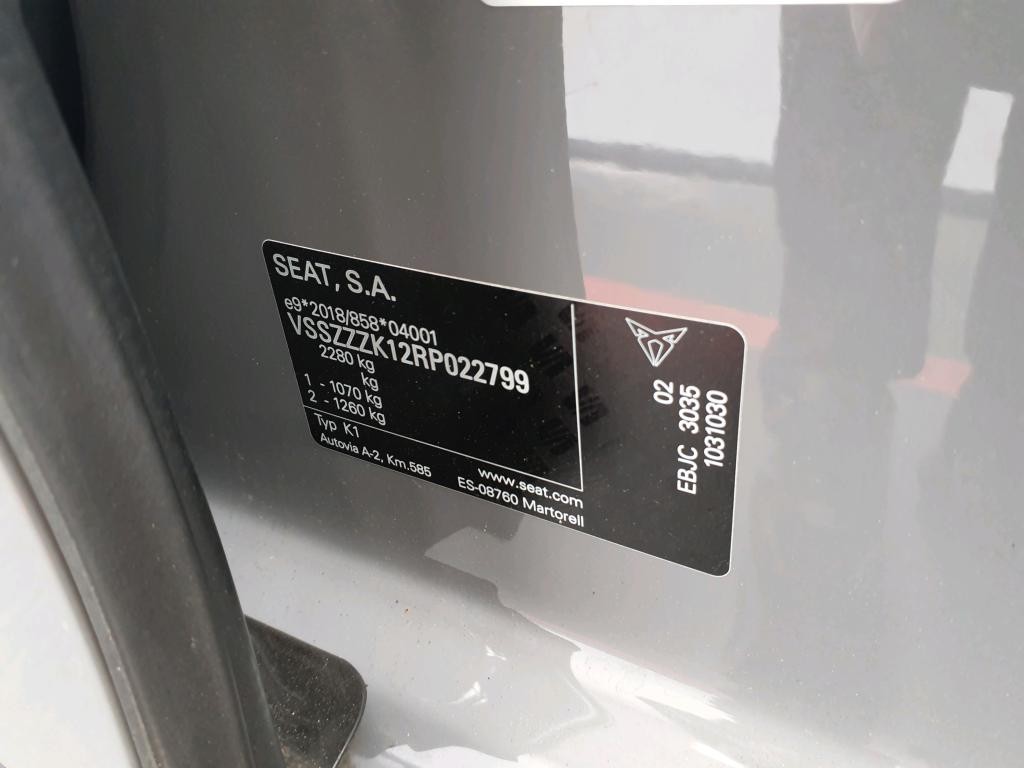 54699000-6.jpg